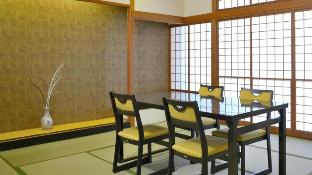 Gensen Yunoyado Sennotani Hotel Minakami Exterior photo